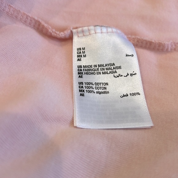 NWOT Cute Light Pink Cotton Scoop Neck Short Sleeve Top in Size Medium - Picture 3 of 9